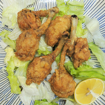 Bolitas de pollo fritas (con hueso)